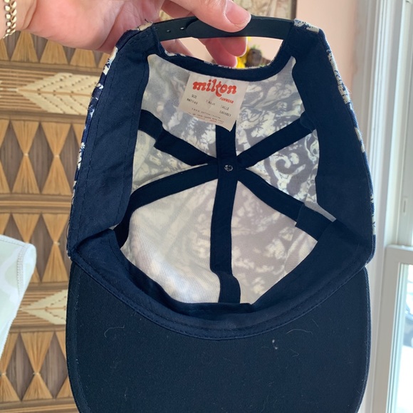 💙Milton Funwear Vintage Snap Back Hat - Picture 4 of 5